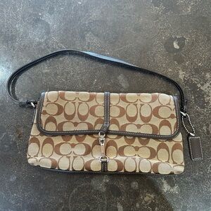 Coach shoulder bag- Brown